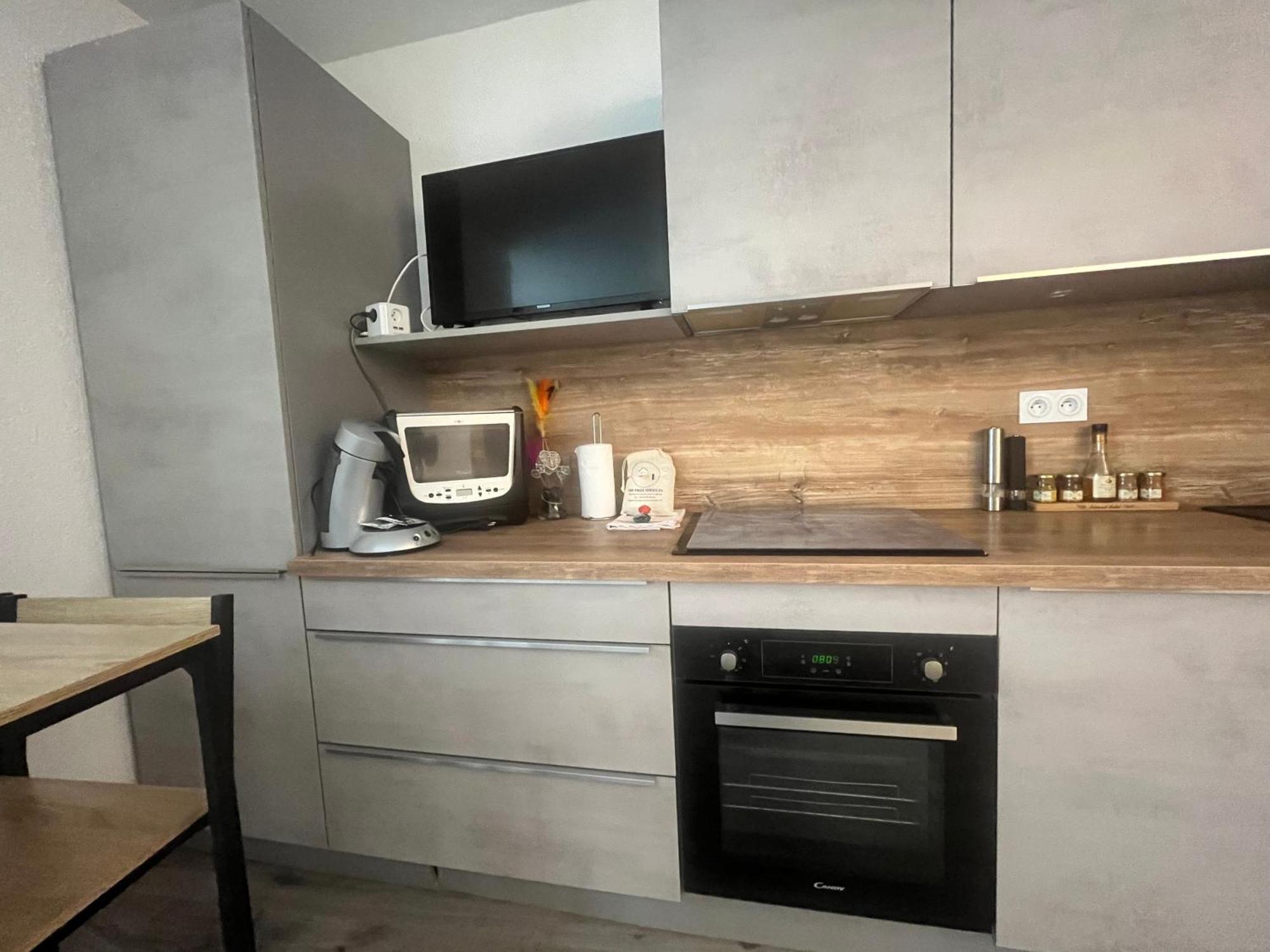Appartement Ti Tahiti Studio-3min Plage-terrasse Cosy-wifi-parking - Cohôteconciergerie Motte *